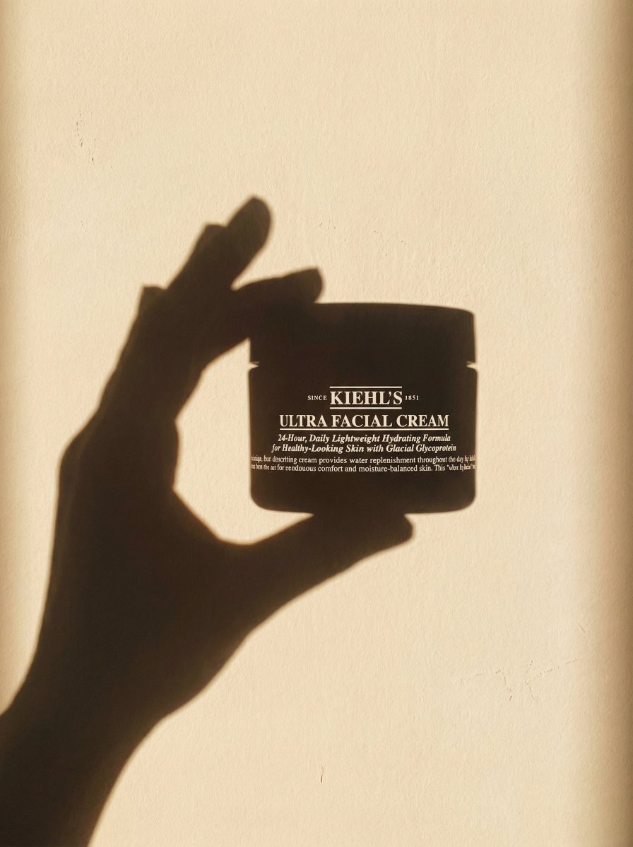 Sunlit Elegance: The Art of Minimalist Skincare