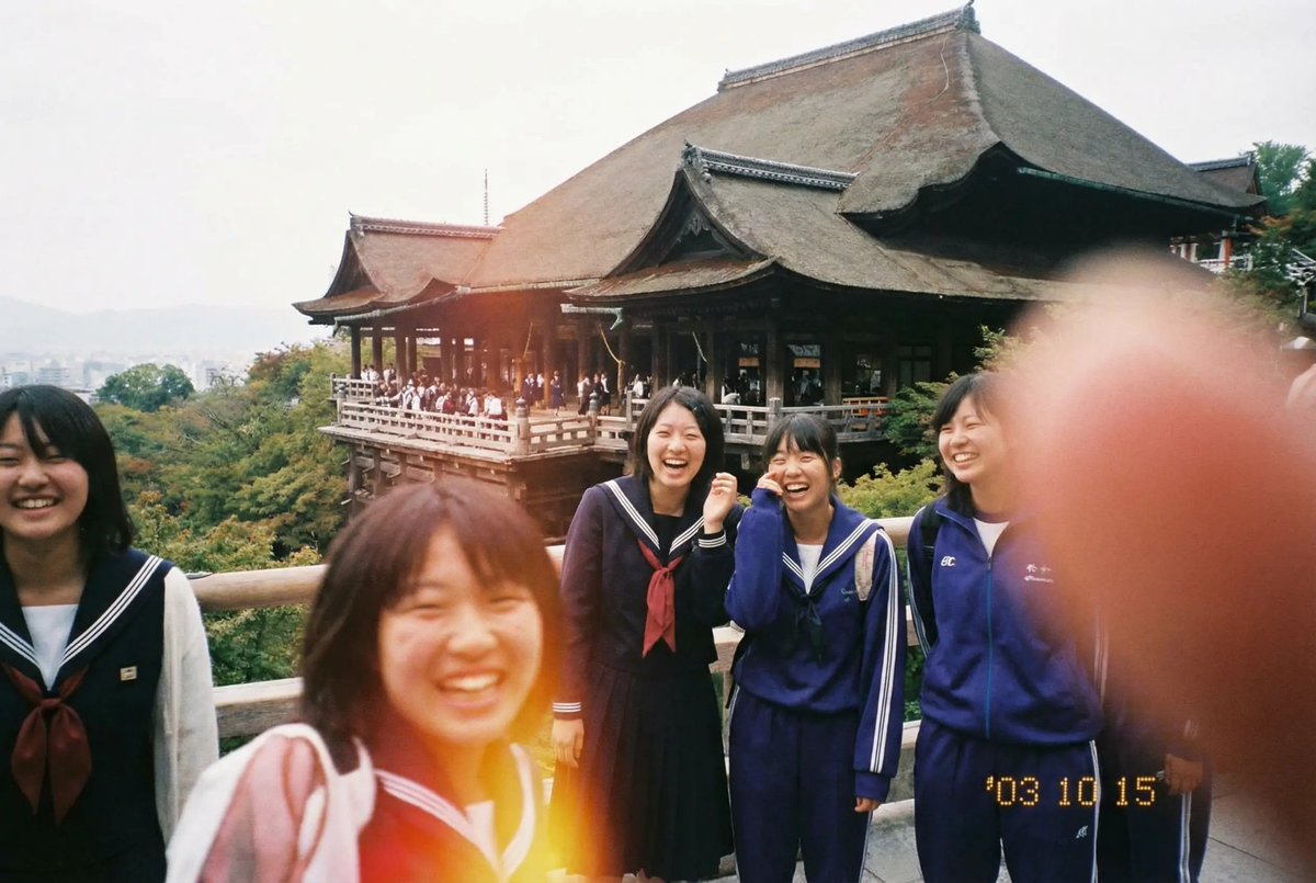 Low-quality disposable camera high school snapshot prompt - Image 3